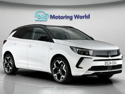 Used Vauxhall Grandland X Ultimate 130 HP (95 kW) 2024 White SUV