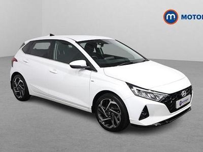 Used Hyundai i20 Premium 101 HP (74 kW) 2023 White Hatchback