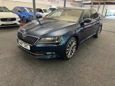 Used Skoda Superb LAURIN & KLEMENT 220 HP (161 kW) 2017 Blue Hatchback
