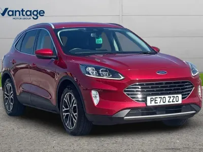 Used Ford Kuga Titanium 147 HP (108 kW) 2020 Red SUV