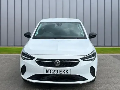 Używany Vauxhall Corsa Design Edition 74 KM (54 kW) 2023 Biały Hatchback