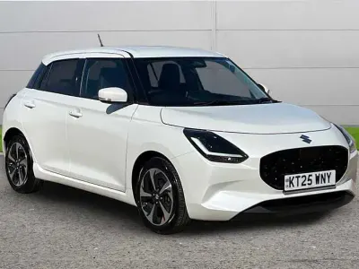 Used Suzuki Swift 2025 White Hatchback