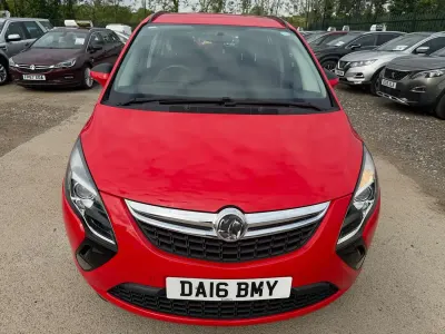 Second-hand Vauxhall Zafira 140 CP (102 kW) 2016 Roșu Monovolum