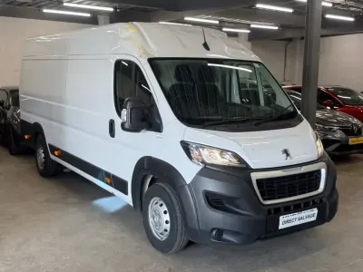 Usado Peugeot Boxer 2023 Blanco Van