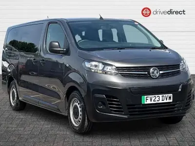Używany Vauxhall Vivaro 100 kW (136 KM) 2023 Szary Minivan