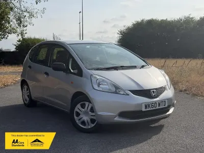Used Honda Jazz S 90 HP (66 kW) 2010 Silver Hatchback