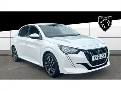 Used Peugeot 208 Allure 101 HP (74 kW) 2021 White Hatchback