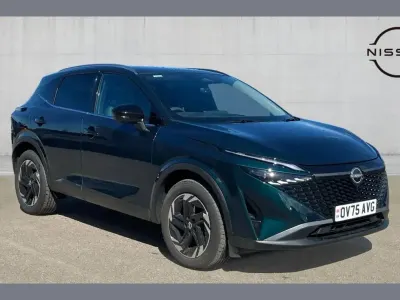 Used Nissan Qashqai N-Connecta 138 HP (101 kW) 2025 Green SUV