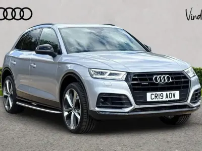 Begagnad Audi Q5 Comfort 241 HK (177 kW) 2019 Silver SUV