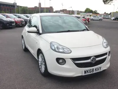 Used Vauxhall Adam Glam 87 HP (63 kW) 2018 White Hatchback