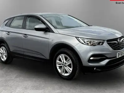 Used Vauxhall Grandland X 120 HP (88 kW) 2018 SUV