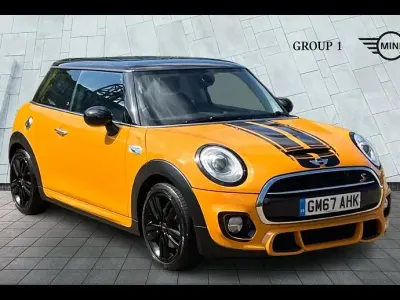 Used Mini Cooper S Hatch 210 HP (154 kW) 2018 Orange Hatchback