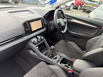 Used Skoda Karoq SE L 113 HP (83 kW) 2025 White SUV