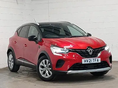 Używany Renault Captur Iconic 130 KM (95 kW) 2021 Czerwony SUV