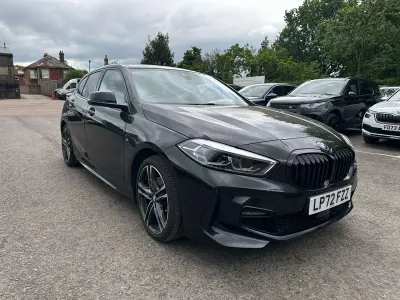 Begagnad BMW 118 M Sport 2023 Svart Halvkombi