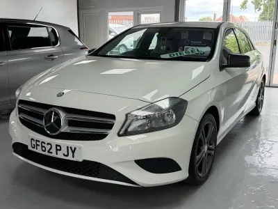 Used Mercedes A180 109 HP (80 kW) 2013 White Hatchback
