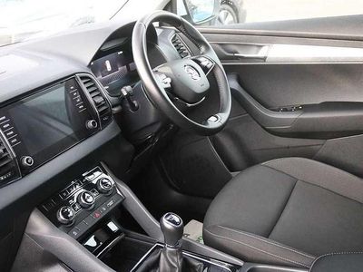 Used Skoda Karoq SE Drive 108 HP (79 kW) 2022 White SUV