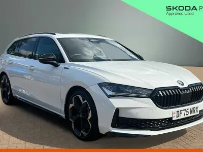 Used Skoda Superb SportLine 204 HP (150 kW) 2025 White Estate