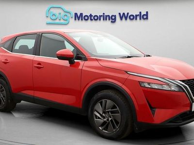Begagnad Nissan Qashqai Acenta Premium 140 HK (102 kW) 2022 Röd SUV