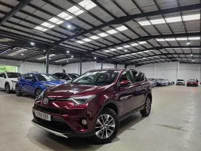 Used Toyota RAV4 Business Edition 197 HP (144 kW) 2016 Red SUV