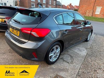Used Ford Focus Zetec 118 HP (86 kW) 2018 Grey Hatchback