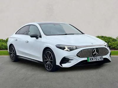 Usado Mercedes CLA 250+ AMG line 200 kW (272 HP) 2025 Branco Sedan