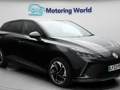 Usado MG MG4 EV Trophy 150 kW (204 HP) 2025 Citadino
