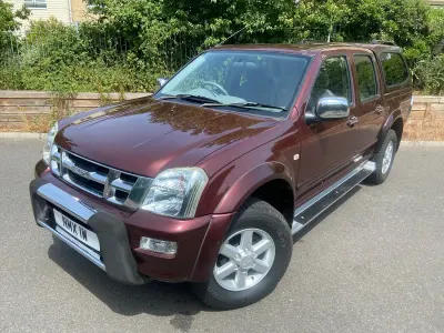 Used Isuzu Pick up 129 HP (94 kW) 2005 Red Pickup