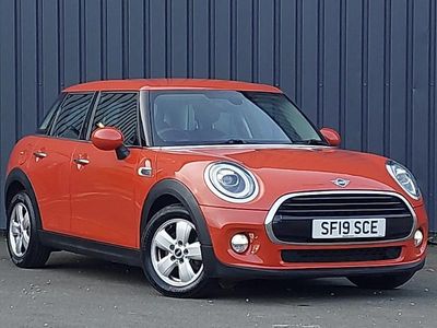 Used Mini Cooper Classic 136 HP (100 kW) 2019 Orange Hatchback