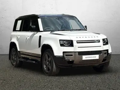Used Land Rover Defender SE Dynamic 2024 White SUV