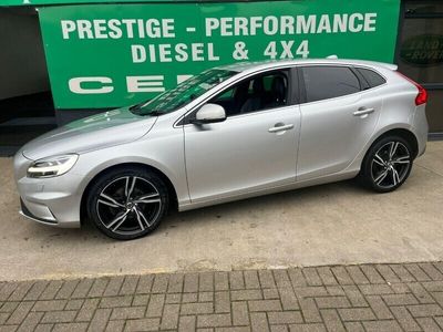 used Volvo V40 2.0 R-Design Pro D2