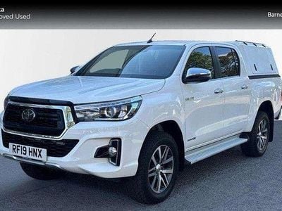 Used Toyota HiLux 150 HP (110 kW) 2019 White Pickup
