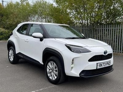 White Used 2022 Toyota Yaris Cross SUV | £19,995 (Fair price)