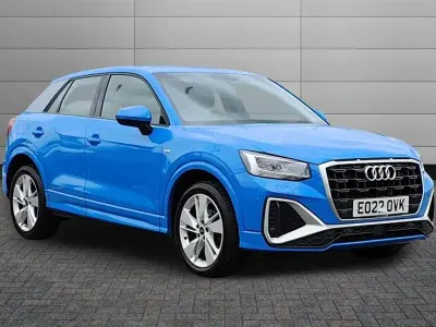 Używany Audi Q2 S-Line 150 KM (110 kW) 2022 Niebieski SUV