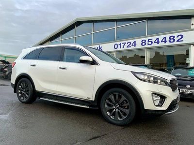 White Used 2016 Kia Sorento SUV | £10,980 (Fair price)