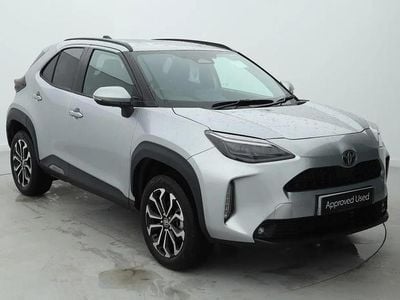 Silver Used 2025 Toyota Yaris Cross Design SUV | £23,999 (Fair price)