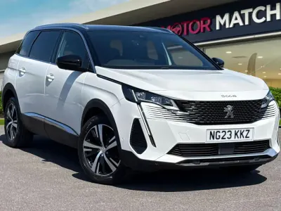 Used Peugeot 5008 GT 130 HP (95 kW) 2023 White SUV
