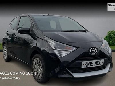 Used Toyota Aygo X-play 72 HP (52 kW) 2020 Hatchback