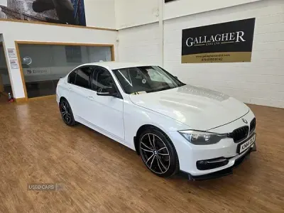 Used BMW 318 Sport Line 2014 White Sedan