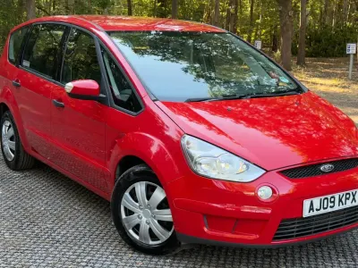 Used Ford S-MAX S 100 HP (73 kW) 2009 Red MPV