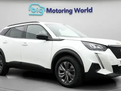 Used Peugeot 2008 Active+ 101 HP (74 kW) 2023 White SUV