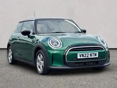 Używany Mini Cooper Classic 2022 Zielony Hatchback