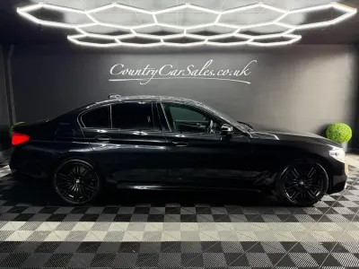 Begagnad BMW 530e M Sport 2018 Svart Sedan