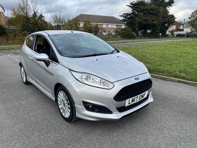 Silver Used 2017 Ford Fiesta Zetec Hatchback | £3,995 (Good price)