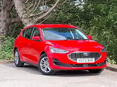 Used Ford Focus Titanium 155 HP (114 kW) 2023 Red Hatchback
