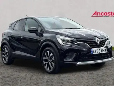 Begagnad Renault Captur Evolution 143 HK (105 kW) 2023 Svart SUV