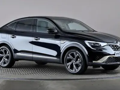 Gebraucht Renault Arkana Bose Edition 143 PS (105 kW) 2023 Schwarz SUV