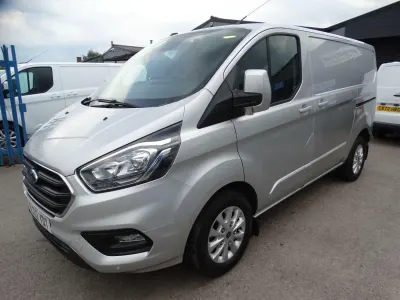 Begagnad Ford Transit Custom Limited 2022 Silver