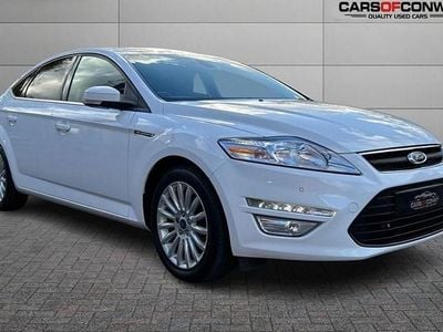 Used Ford Mondeo Business Edition 140 HP (102 kW) 2014 White Hatchback
