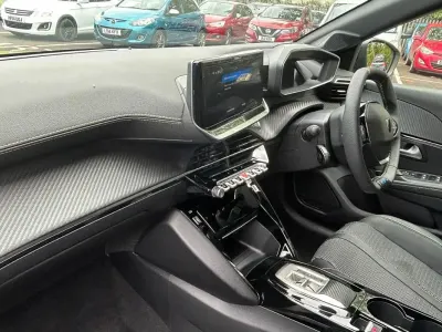 Novo Peugeot e-208 GT 113 kW (154 HP) 2026 Amarelo Citadino